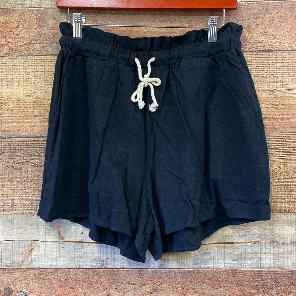 Double Zero Black Linen Shorts size Large